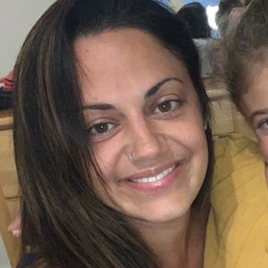 Meet your Posher, Cassandra